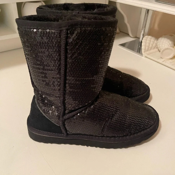 COPY -  beautiful shiny sparkle boots. black color - Picture 3 of 13